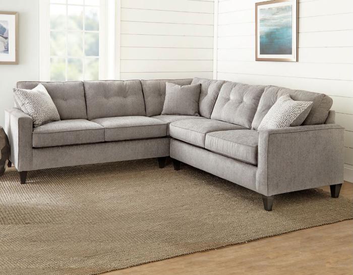 Maddox Right Arm Sofa w/oneAccent Pillow